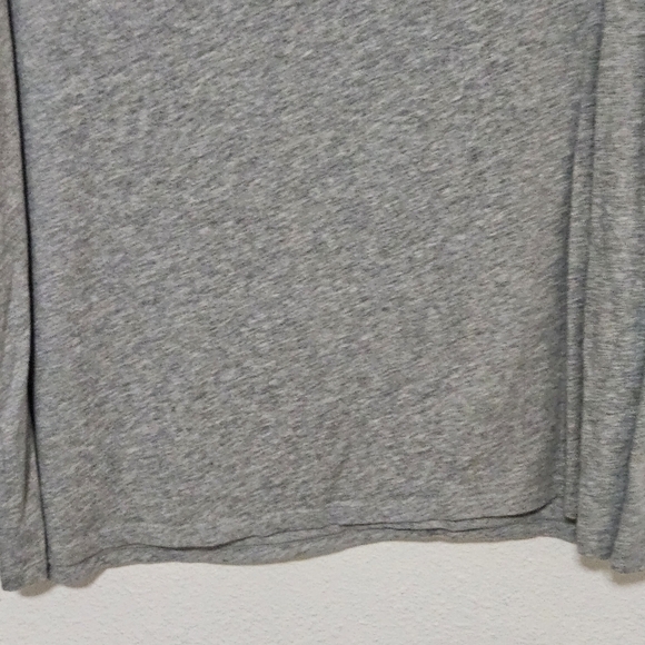Vince basic top wardrobe staple size medium - Picture 10 of 12